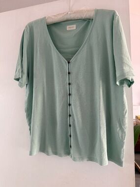 Lovely, soft green organic cotton & hemp short sleeve sweater. By Poetry London.